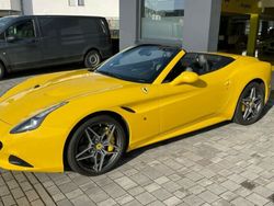 Jaune Occasion 2015 Ferrari California Cabriolet | 156 700 €