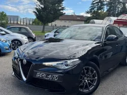 Utilisé 2019 Alfa Romeo Giulia Super Berline | 17 990 € (Prix assez cher)