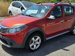 Rouge Utilisé 2010 Dacia Sandero Stepway Citadine | 2 490 € (Bon prix)