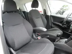 Blanc Utilisé 2019 Peugeot 208 Business-Line Citadine | 8 290 € (Super prix)