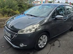 Utilisé 2014 Peugeot 208 Citadine | 4 990 € (Bon prix)