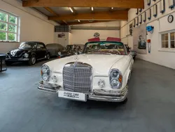 Blanc Utilisé 1966 Mercedes 250 SE Cabriolet | 179 000 €