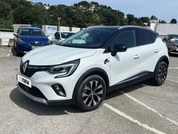 Blanc Utilisé 2024 Renault Captur Techno SUV | 19 999 € (Prix juste)