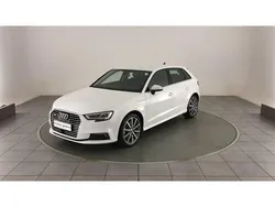 Blanc ibis Utilisé 2020 Audi A3 Sportback e-tron Design Berline | 24 999 € (Prix juste)