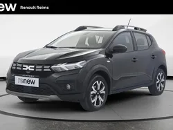 Noir Utilisé 2024 Dacia Sandero Expression Citadine | 17 499 € (Prix juste)