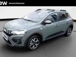 Gris Utilisé 2024 Dacia Sandero Expression Citadine | 16 390 € (Prix juste)