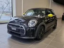 Noir Utilisé 2021 Mini Cooper SE Hatch Citadine | 17 990 € (Bon prix)