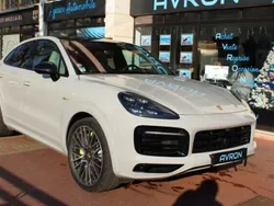 Utilisé 2020 Porsche Cayenne SUV | 89 990 € (Prix cher)