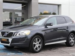 Gris Utilisé 2013 Volvo XC60 Summum SUV | 16 990 €