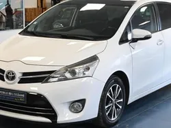 Blanc Utilisé 2014 Toyota Verso Skyview Edition Monospace | 8 397 € (Prix juste)