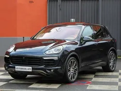 Bleu Utilisé 2016 Porsche Cayenne SUV | 33 950 € (Prix juste)