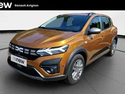 Orange Utilisé 2023 Dacia Sandero Expression Citadine | 17 299 € (Prix assez cher)