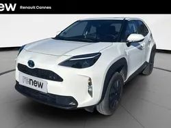 Blanc Utilisé 2023 Toyota Yaris Hybrid Berline | 23 799 € (Prix cher)