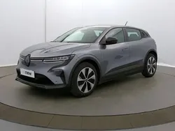 Gris Utilisé 2023 Renault Mégane Evolution Berline | 25 790 € (Prix juste)