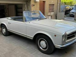 Blanc Utilisé 1964 Mercedes 230 Cabriolet | 84 000 €