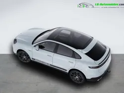 Utilisé 2023 Porsche Cayenne SUV | 117 500 € (Prix assez cher)