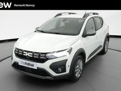 Blanc Utilisé 2023 Dacia Sandero Expression Citadine | 16 960 € (Prix assez cher)