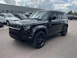 Santorini black mã©tallisã© Nouvelle 2025 Land Rover Defender SE Dynamic SUV | 113 599 € (Prix juste)