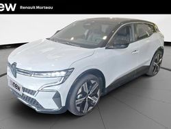 Gris Nouvelle 2025 Renault Mégane Iconic Berline | 34 980 € (Prix juste)