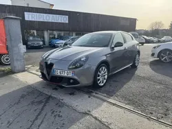 Gris Utilisé 2016 Alfa Romeo Giulietta Lusso Citadine | 13 990 € (Prix juste)