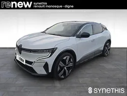 Utilisé 2023 Renault Mégane Iconic Berline | 26 990 € (Prix juste)