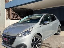 Gris Utilisé 2016 Peugeot 208 Style Citadine | 4 990 € (Super prix)