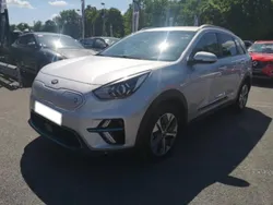 Silky silver m (4ss) Utilisé 2021 Kia e-Niro 2 SUV | 19 990 € (Prix juste)