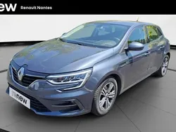 Gris Utilisé 2022 Renault Mégane IV Evolution Berline | 17 990 € (Prix juste)