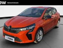 Orange Utilisé 2023 Renault Clio V Evolution Citadine | 14 999 € (Prix juste)
