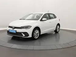 Blanc Utilisé 2024 VW Polo Style Berline | 22 990 € (Prix juste)
