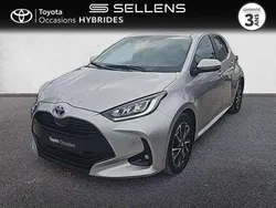 Utilisé 2022 Toyota Yaris Hybrid Design Berline | 19 990 € (Prix juste)