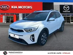 Blanc Utilisé 2023 Kia Stonic Active SUV | 17 490 € (Prix juste)