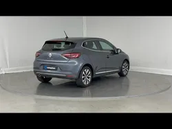 Gris Utilisé 2020 Renault Clio V Intens Citadine | 16 799 € (Prix juste)