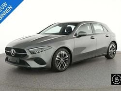 Gris Utilisé 2024 Mercedes A180 Business Citadine | 28 490 € (Bon prix)