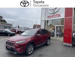 Rouge allure nacré Occasion 2023 Toyota RAV4 Hybrid Lounge SUV | 39 980 € (Prix assez cher)