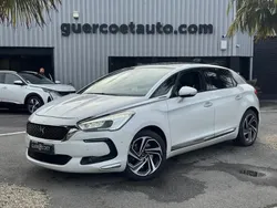 Blanc Utilisé 2015 Citroën DS5 Sport Chic Citadine | 14 490 € (Prix juste)