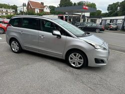 Gris Utilisé 2014 Peugeot 5008 Style Monospace | 7 390 € (Prix juste)