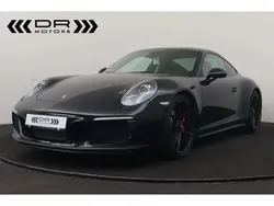 Porsche 911 Carrera 4 GTS