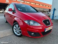 Rouge Occasion 2010 Seat Altea Ecomotive Monospace | 3 990 €