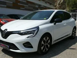 Utilisé 2023 Renault Clio V Evolution Citadine | 13 990 € (Bon prix)