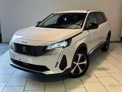 Blanc Utilisé 2022 Peugeot 5008 Allure Monospace | 25 990 € (Prix juste)