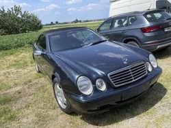 Bleu Utilisé 2001 Mercedes CLK200 Cabriolet | 7 999 €