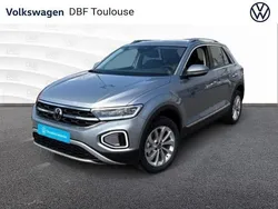 Gris Utilisé 2025 VW T-Roc Style SUV | 32 980 € (Prix juste)