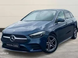 Utilisé 2022 Mercedes 180 AMG line Berline | 27 990 € (Prix juste)