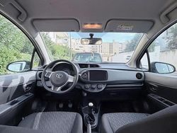 Blanc Occasion 2013 Toyota Yaris Berline | 6 900 € (Prix juste)