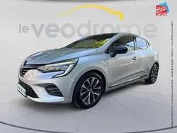 Gris Utilisé 2023 Renault Clio V Techno Berline | 15 499 € (Bon prix)
