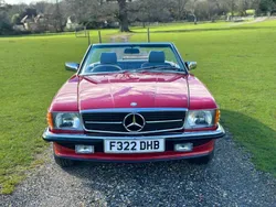 Rouge Utilisé 1988 Mercedes SL300 Cabriolet | 58 556 €