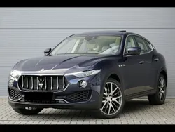 Bleu Utilisé 2017 Maserati Levante SUV | 54 900 €