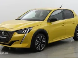 Jaune Utilisé 2022 Peugeot e-208 GT Citadine | 18 999 € (Prix juste)