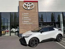 Utilisé 2024 Toyota C-HR SUV | 33 880 € (Prix assez cher)